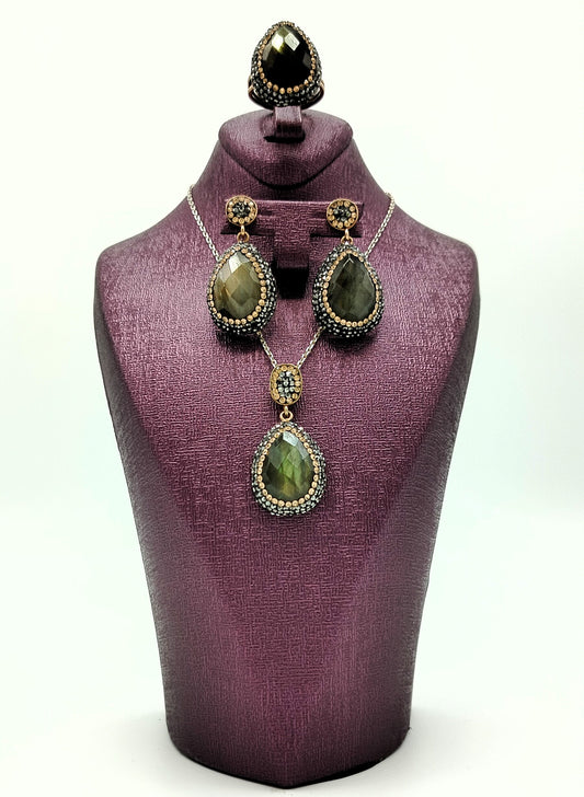 Green Teardrop Gem Gold-Plated Silver Jewelry Set