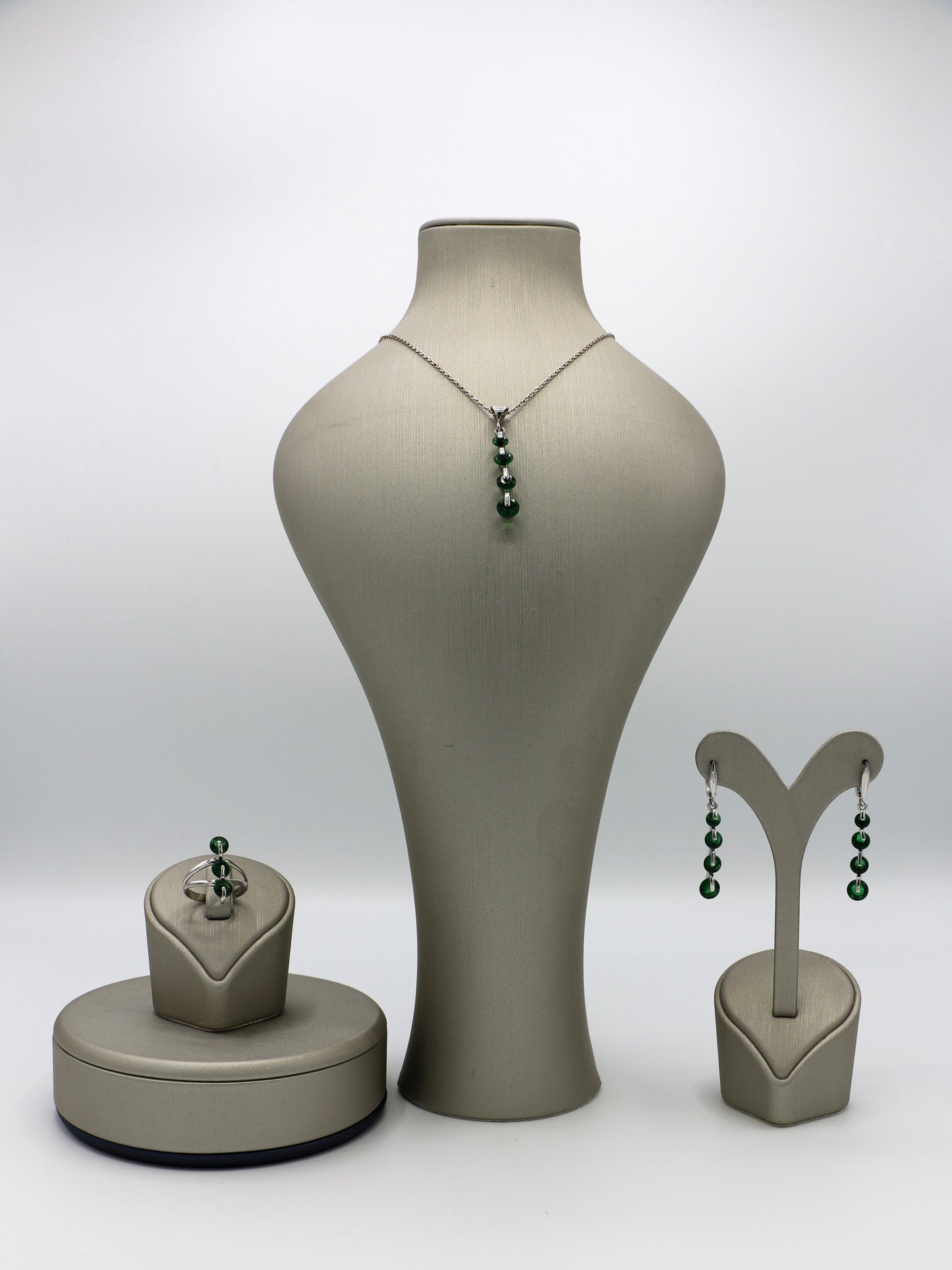 Emerald Elegance Drop Jewelry Set